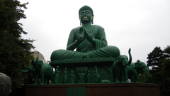 Buddha statues