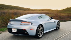 Cars Aston Martin Aston Martin V12 Vantage