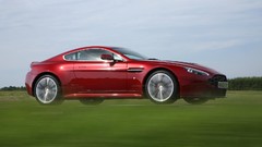 Cars Aston Martin Vantage v12 Aston Martin V12 Vantage