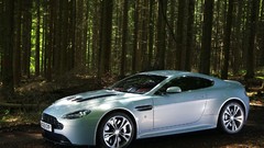 Cars Aston Martin Vantage v12 Aston Martin V12 Vantage