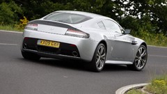 Cars Aston Martin Vantage v12 Aston Martin V12 Vantage