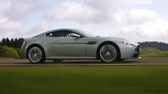Cars Aston Martin Vantage v12 Aston Martin V12 Vantage