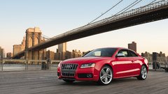 Cars Audi brooklyn bridge