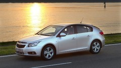 Cars Chevrolet vehicles Hatchback Chevrolet Cruze