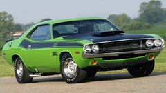 Cars dodge challenger
