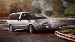 Cars Drifting Toyota Previa