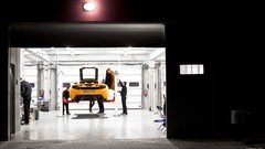 Cars garage mclaren mp4-12c pit-crew