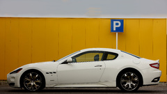Cars Maserati granturismo