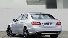 Cars Mercedes-Benz Mercedes Benz E63 AMG