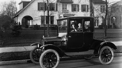 Cars monochrome old car
