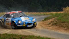 Cars rally Renault Alpine