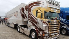 Cars Scania trucks
