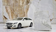 Cars shooting Mercedes-Benz CLS