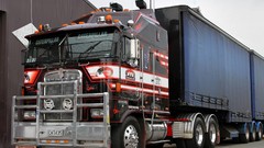 Caterpillar trucks vehicles Kenworth