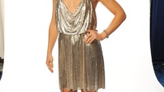 Celebrity Actress kate hudson gray dress