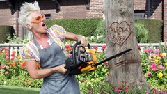 Chainsaw Alecia Beth Moore Pink (singer)