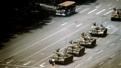 China tanks protest Tiananmen