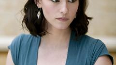 Chyler Leigh brunettes woman