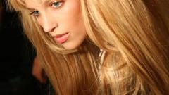 Close-up Anja Rubik faces