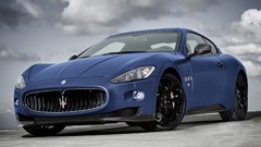 Clouds Maserati limited edition blue cars