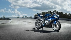 Clouds motorbikes Yamaha YZF-R6