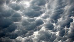 Clouds overcast mammatus