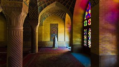 Colors prayer iran