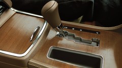 Console series chrysler 300
