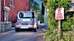 Cubes London Nissan van (vehicle)