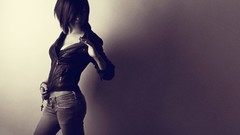 Dark woman short hair piercings models Meelen Cubriks