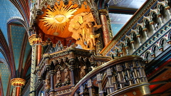 Dat Dere Canadian superchurch