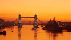 Dawn Bridge tower high Resolution