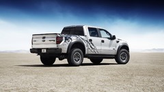 Deserts pickup trucks Ford F-150 SVT Raptor pick-up trucks