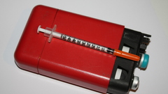 Disposable syringe came alongdesigned