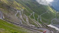 Dodge Challenger great pass The Stelvio srt8