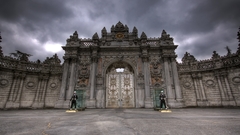 Dolmabahcepalaceinstanb
