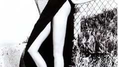 Dress fashion model Elle Macpherson