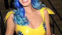 Dress katy perry cleavage