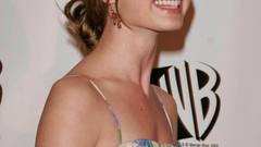 Emily vancamp nice smile