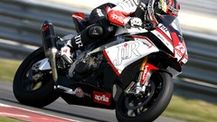 Engines racing Aprilia RSV4