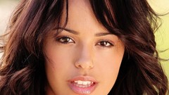 Faces Digital Desire magazine Zeina Heart