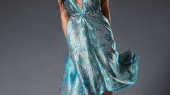 Feet woman dress brunettes models cleavage high heels toes 