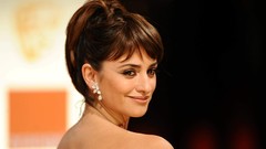 Film woman orange Awards British penelope cruz red carpet 