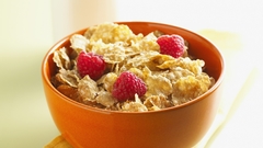 Food bowls raspberries cereals