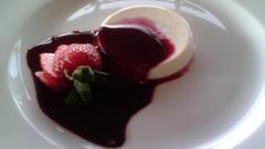 Food desserts strawberries cheesecake