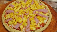 Food pizza pineapples ham