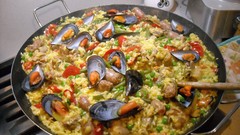 Food Spain paella