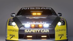 Frontview safety cars Nissan