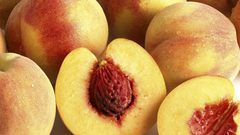 Fruits food peaches