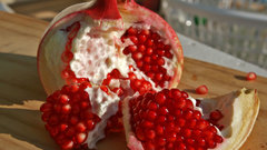 Fruits pomegranate